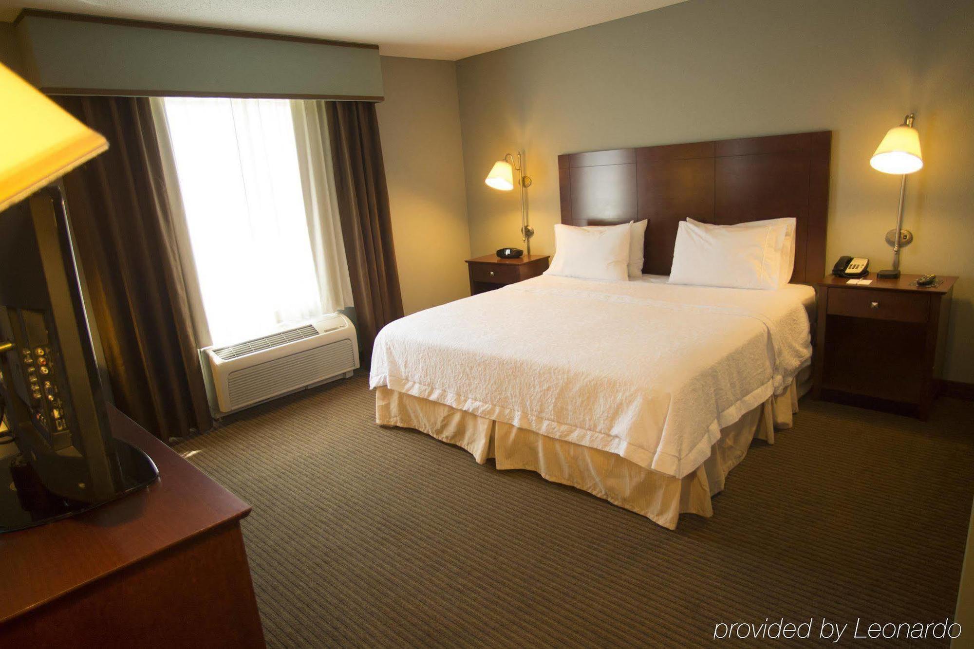 Hampton Inn Warsaw Exterior foto